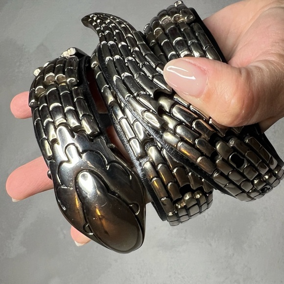 Vintage snake belt featured in Chasing Unicorn outfit boho/ western aesthetic - Picture 6 of 12